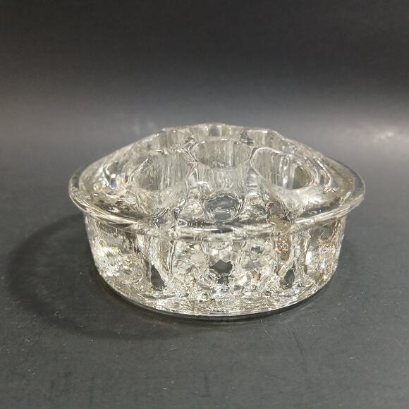 Vtg Round Clear Glass Flower Frog 3 Footed 11 Hole 3.25" Dia 1.5" Tall ?Crack? - Picture 3 of 8